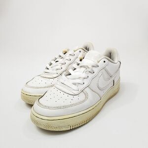 NIKE AIR FORCE 1 "AF1" LOW '07 Triple White  Sneakers. Size 7Y Women's Size 8.5